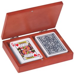Set carti de joc in cutie de lemn